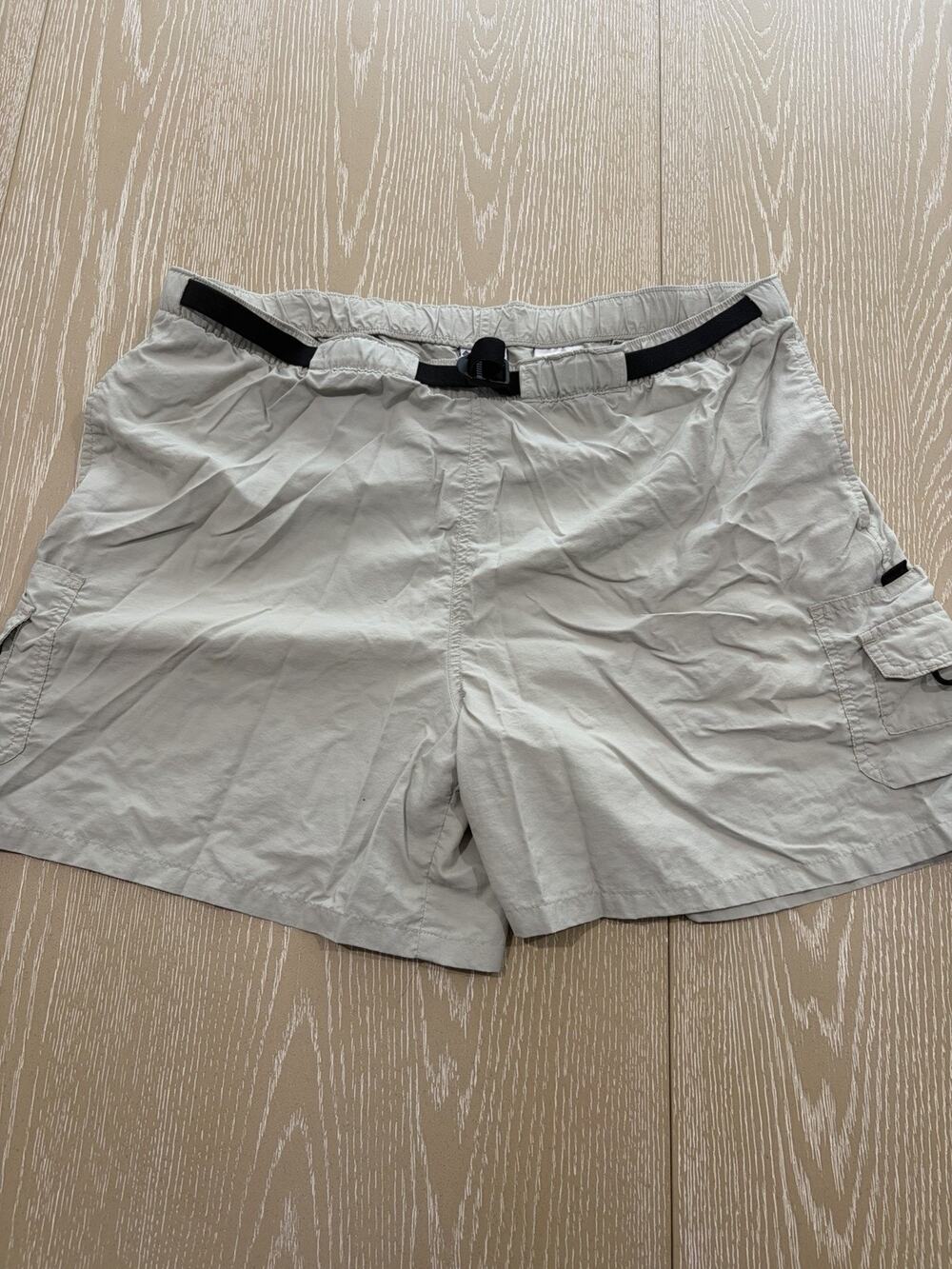 Columbia Shorts Sz XL Cargo Camping Lightweight Stretchable SEE PICTURES/READ